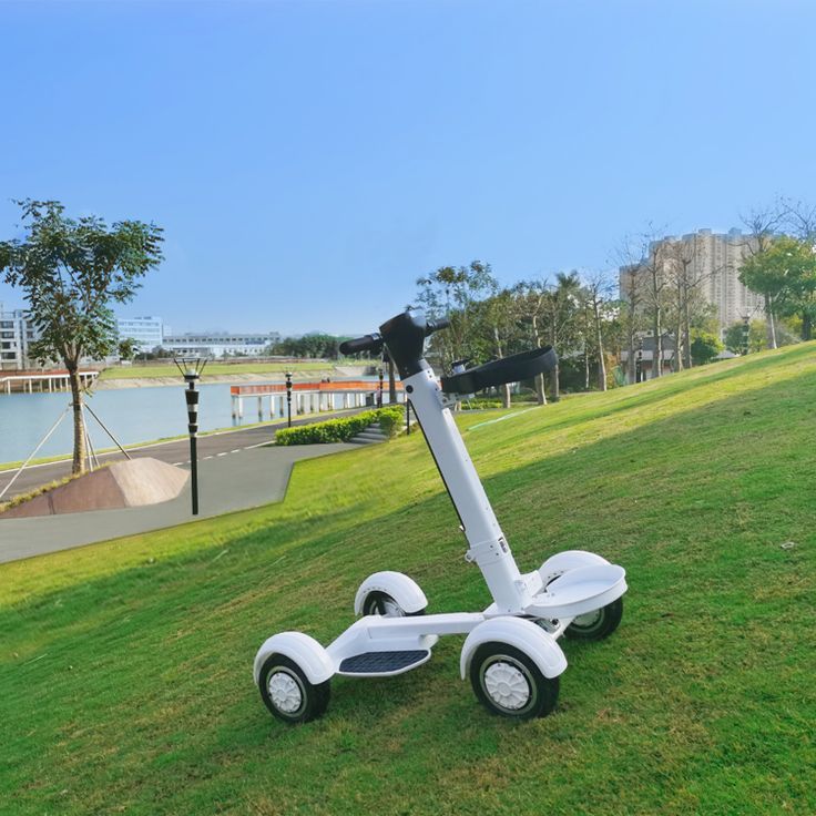 The Ultimate Electric Golf Caddy – 30 km/h Speed & 40 km Range